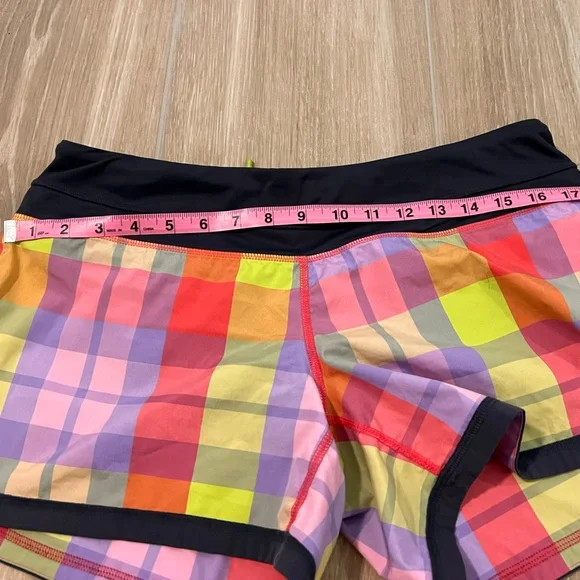Lululemon Groovy Run Short in Foxy Plaid Passion Lavender Lime - Picture 2 of 7